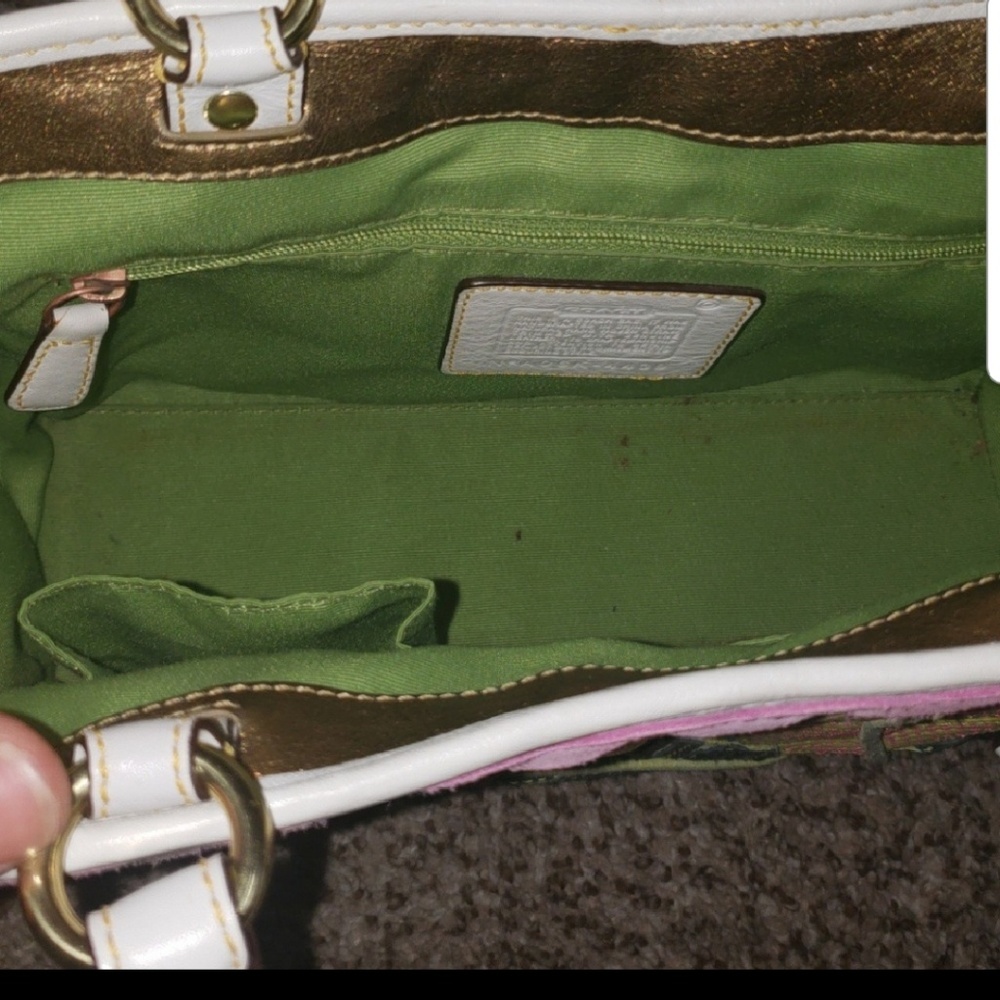 Coach White/Beige Ladybug Tote Bag . - Picture 7 of 8